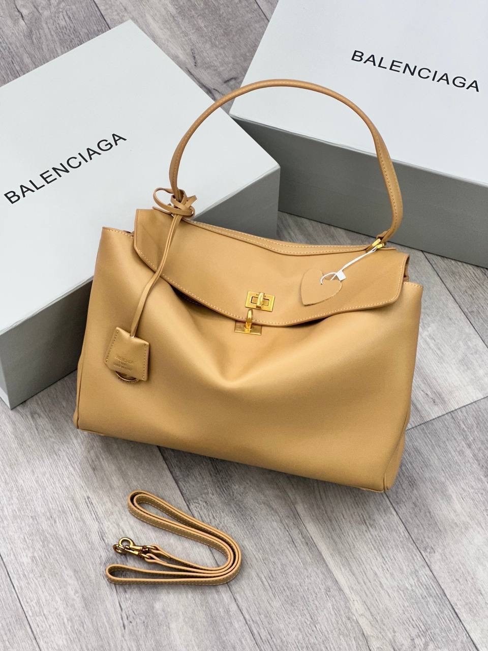 сумка balenciaga,сумка balenciaga натуральная кожа 35-24 см,сумка,сумка женская balenciaga,сумка женская