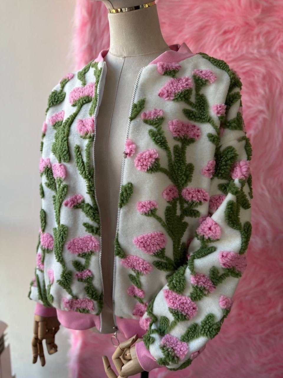 куртка модная,куртка из искусственного меха с цветочным принтом,куртка короткая,куртки в цветочек,плюшевая куртка