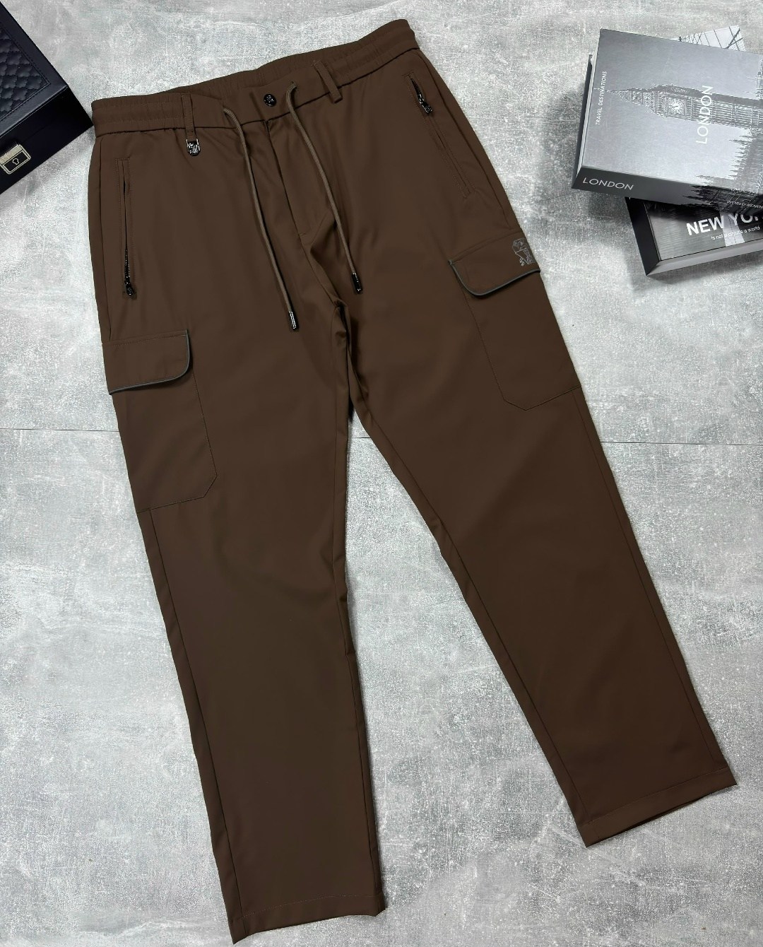 штаны джоггеры,мужские брюки,черные джоггеры,брюки модные,брюки спортивные