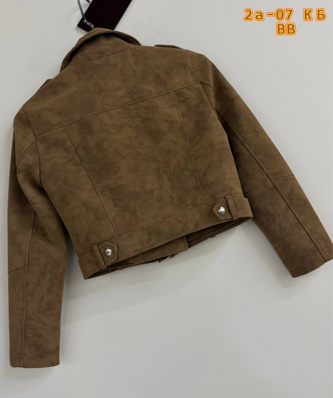 коричневая женская куртка из натуральной мягкой замши байкерская,женская замшевая куртка косуха коричневая,женская байкерская куртка из искусственной замши,замшевая куртка,куртка косуха