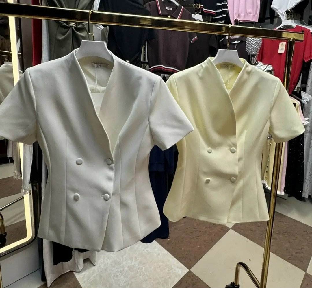 женский пиджак,жакет с коротким рукавом,жакет двубортный,жакет,женский жакет