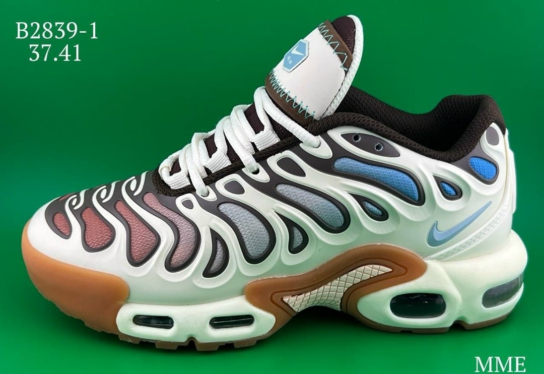 кроссовки nike air max plus tn,nike air max plus drift,кроссовки nike air max plus,nike air max plus,nike air max plus tn