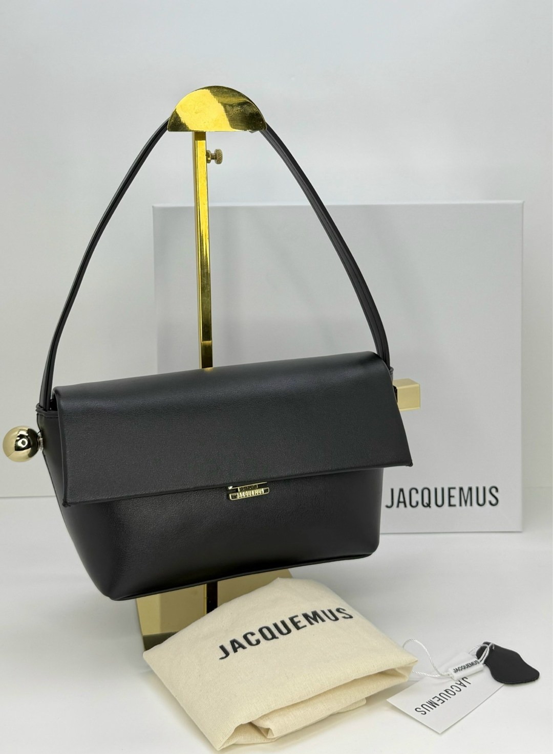 сумка jacquemus,jacquemus сумка на плечо хобо,jacquemus сумка на плечо,сумка женская jacquemus,сумка jacquemus черная