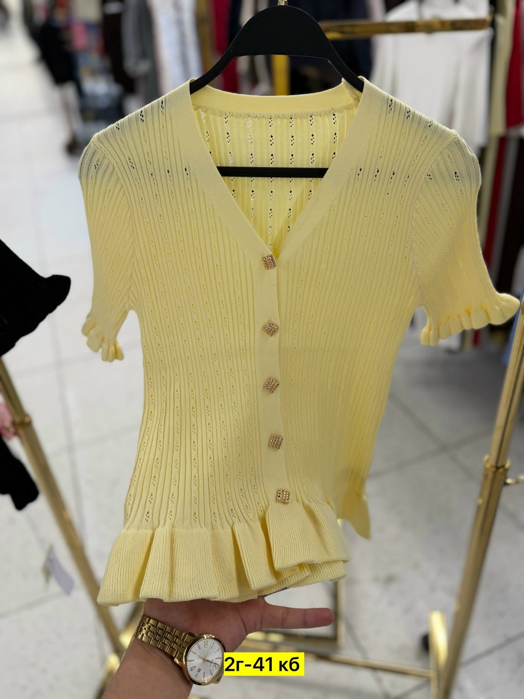 женская кофта,кофточка,женский вязаный кардиган,короткий кардиган,вязаный жакет