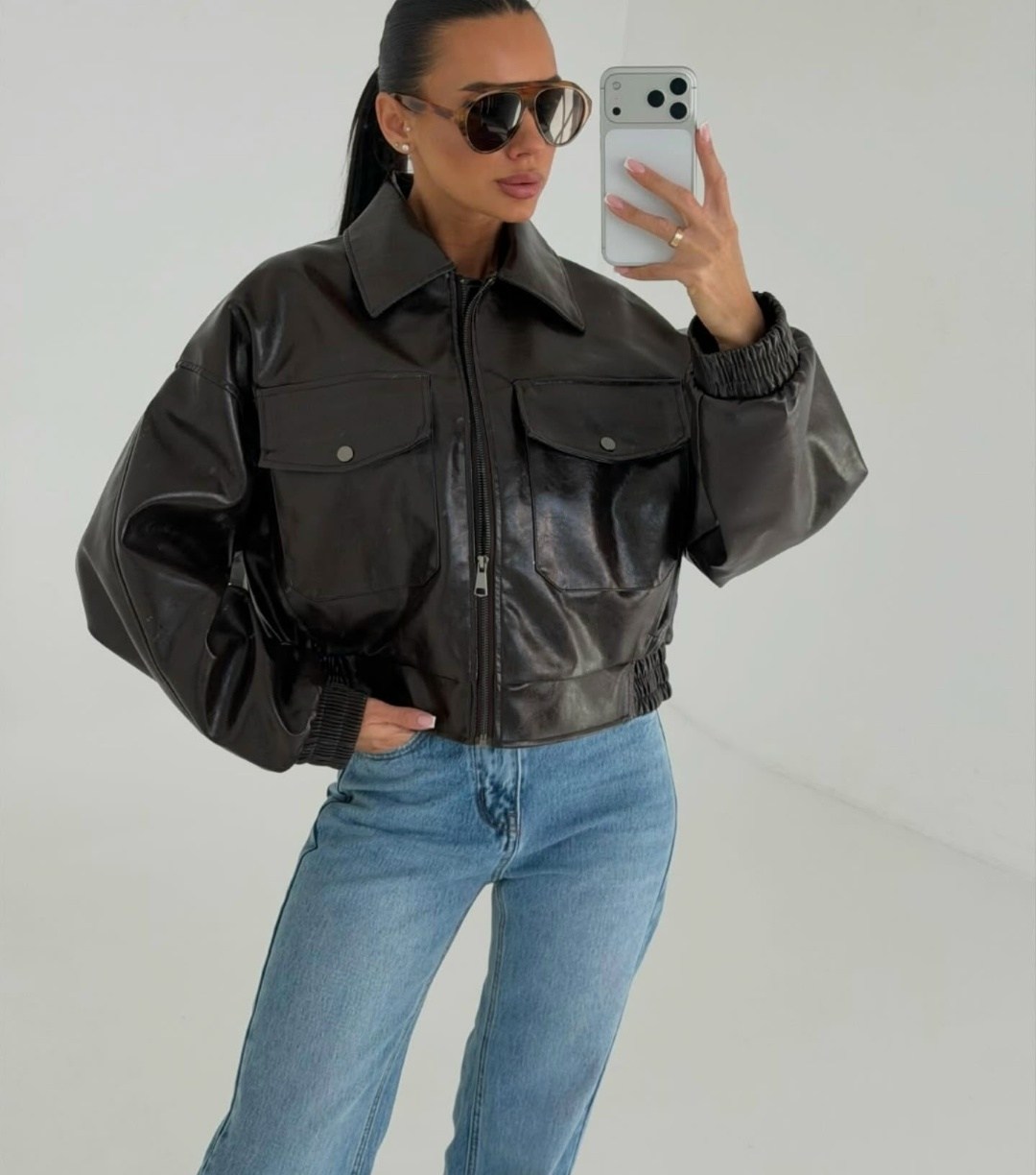 женская кожаная куртка,кожаная куртка,куртка кожаная оверсайз,кожаный бомбер оверсайз,куртка-бомбер свободного кроя topshop из искусственной кожи коричневого цвета