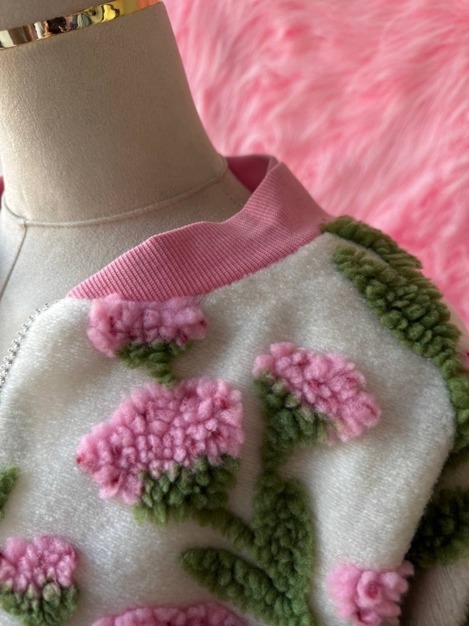 куртка модная,куртка из искусственного меха с цветочным принтом,куртка короткая,куртки в цветочек,плюшевая куртка