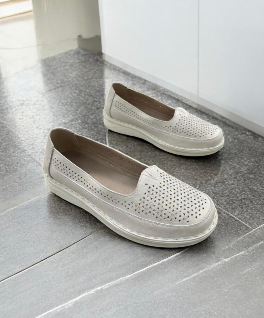 ,мокасины женские,женская ,мокасины с перфорацией,женские летние туфли