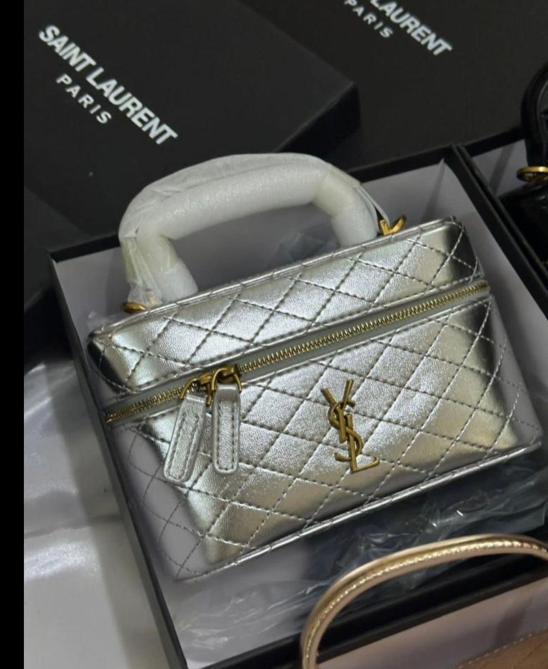 сумка yves saint laurent,сумка женская брендовая,сумка,сумка saint laurent gaby в mini vanity,ysl saint laurent женская сумочка кошелек сумка с одним плечом