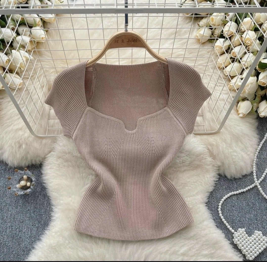 кофточка,вязаная футболка,кофта с квадратным вырезом,кофта из вискозы,женская кофта