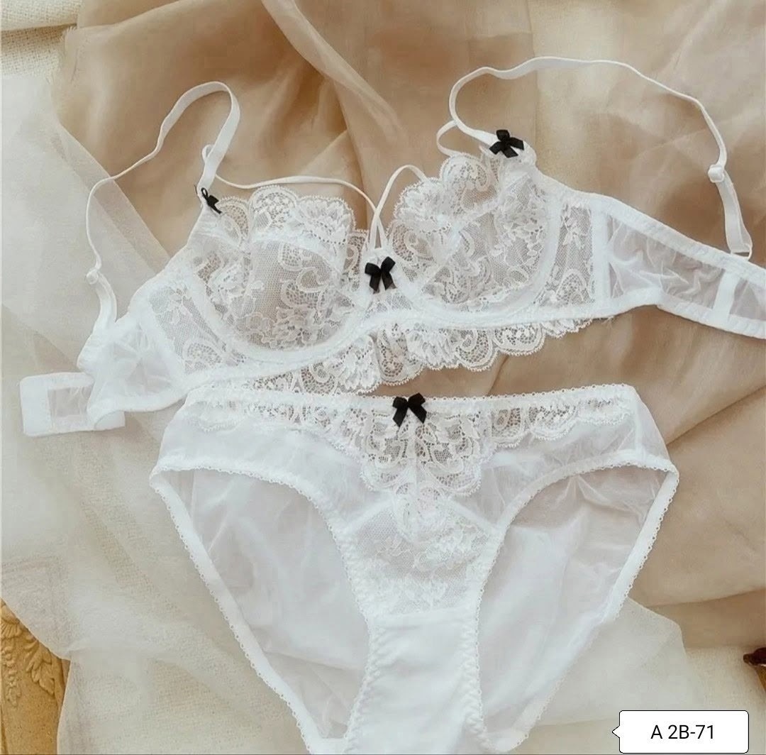 комплект нижнего белья,комплект женского нижнего белья,кружевной комплект нижнего белья,комплект женского кружевного нижнего белья,женские комплекты белья