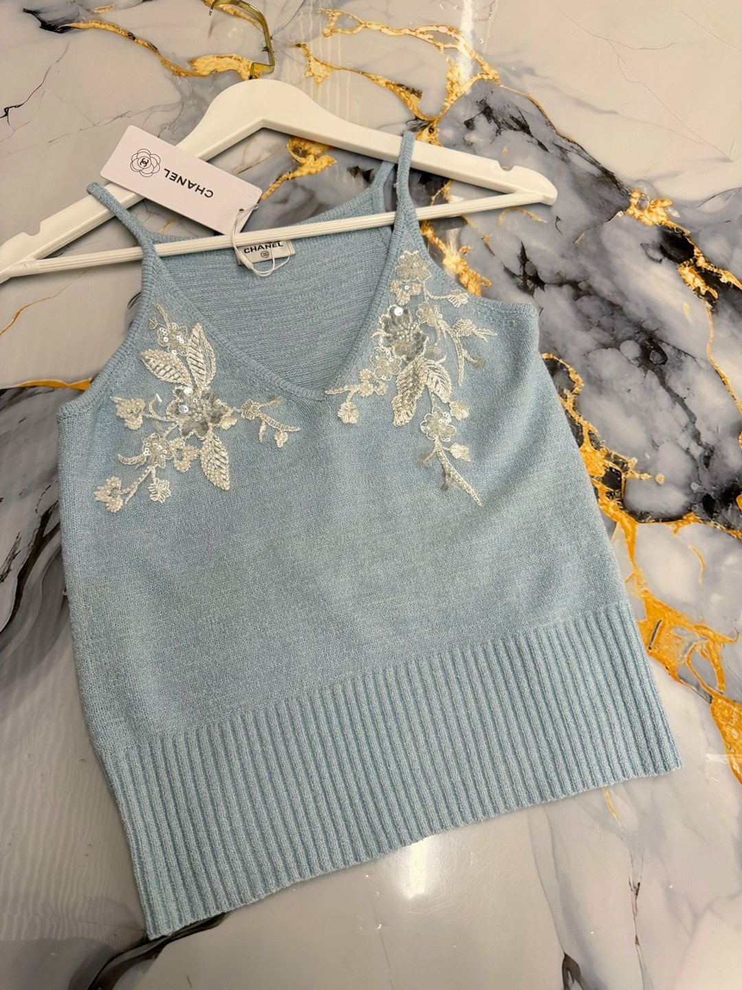 стильные наряды,элегантные образы,женские наряды,стиль одежды,модные брюки