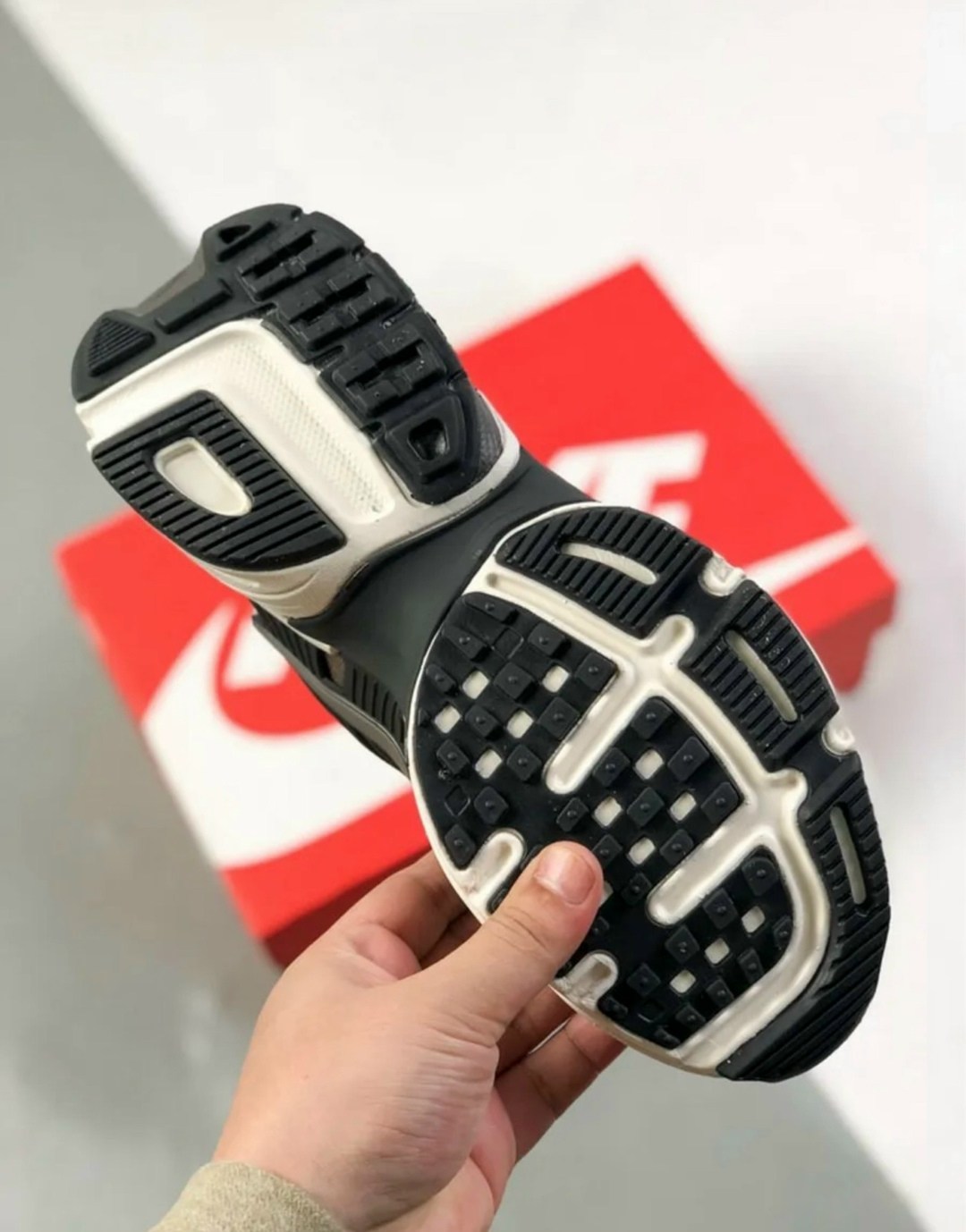 кроссовки nike v 2 k run,кроссовки nike,женские повседневные кроссовки nike v2k run коричневый,кроссовки,женские кроссовки nike