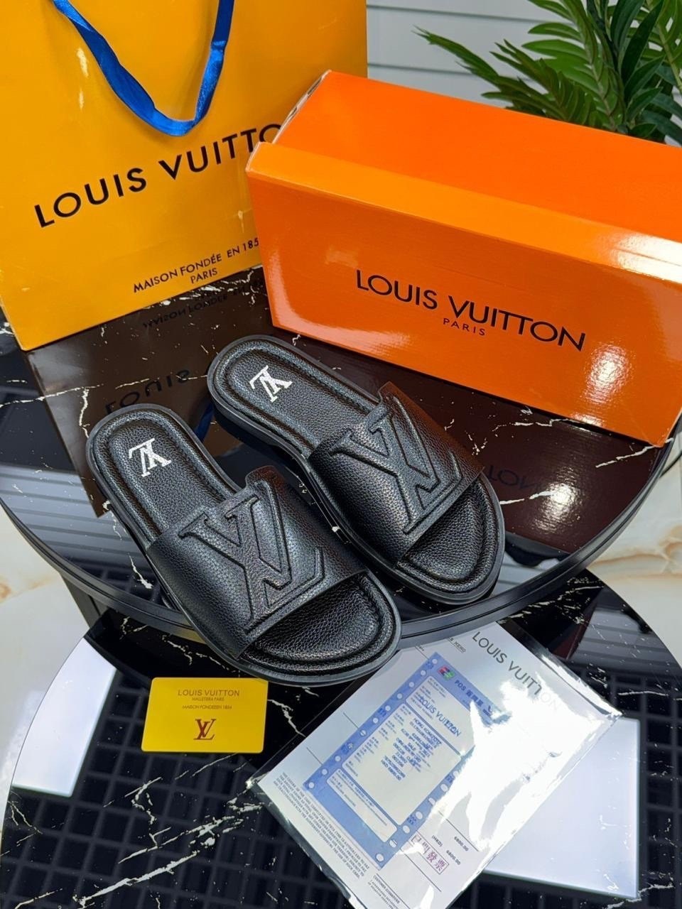 шлепанцы louis vuitton,тапочки louis vuitton,шлепанцы louis vuitton мужские,луи виттон тапки,louis vuitton шлепанцы louis vuitton черные натуральная кожа 796911hn