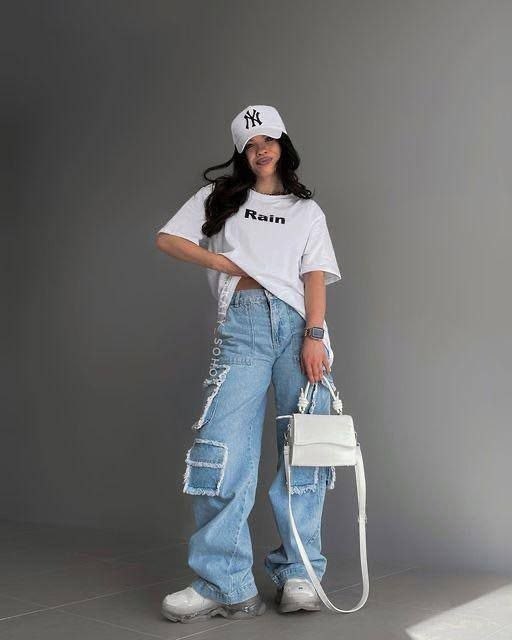 футболки женская,футболка женская оверсайз базовая,белая футболка оверсайз,футболка с принтом тренд,футболка белая оверсайз