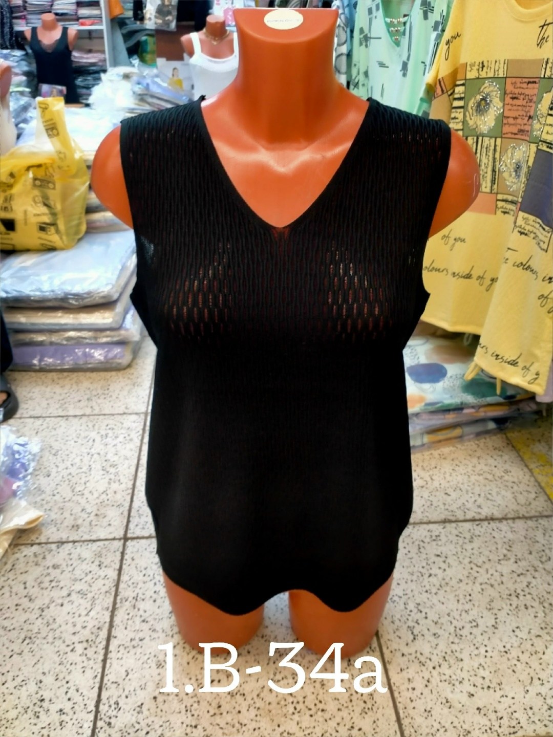 майка вязаная,вязаная безрукавка,майка женская,жилетка женская,женский вязаный жилет