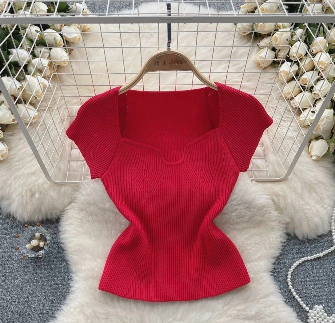 кофточка,вязаная футболка,кофта с квадратным вырезом,кофта из вискозы,женская кофта