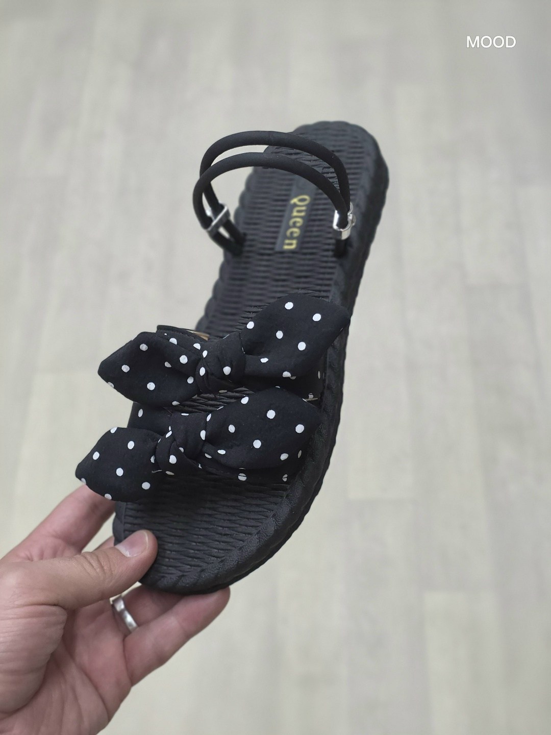 ,летние тапочки,тапочки женские,летние сандалии,модные тапочки