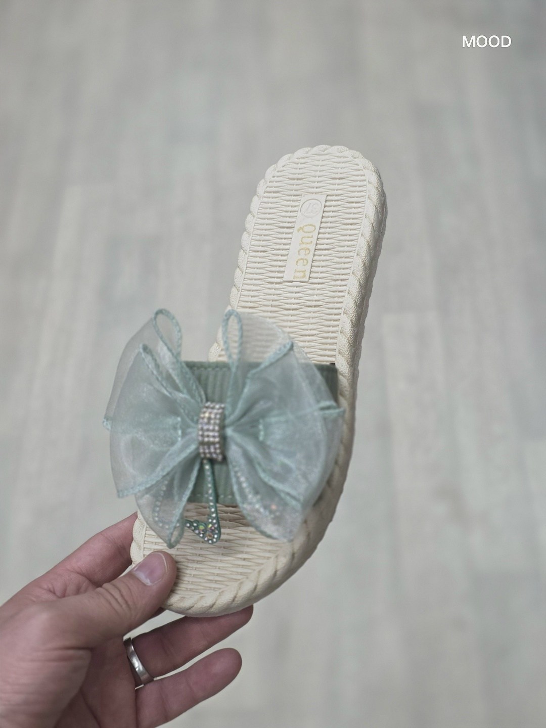 женские тапочки,,женские шлепанцы,летние тапочки,тапочки женские летние