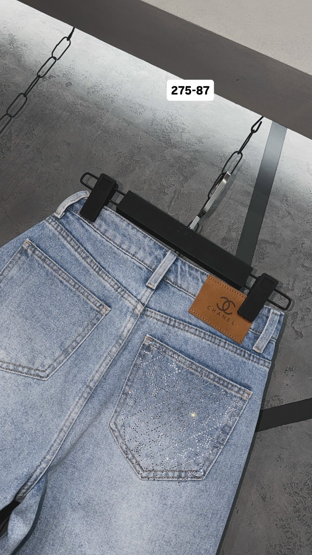 джинсы стильные,джинсы chanel,джинсы женские,джинсы модные,джинсы со стразами