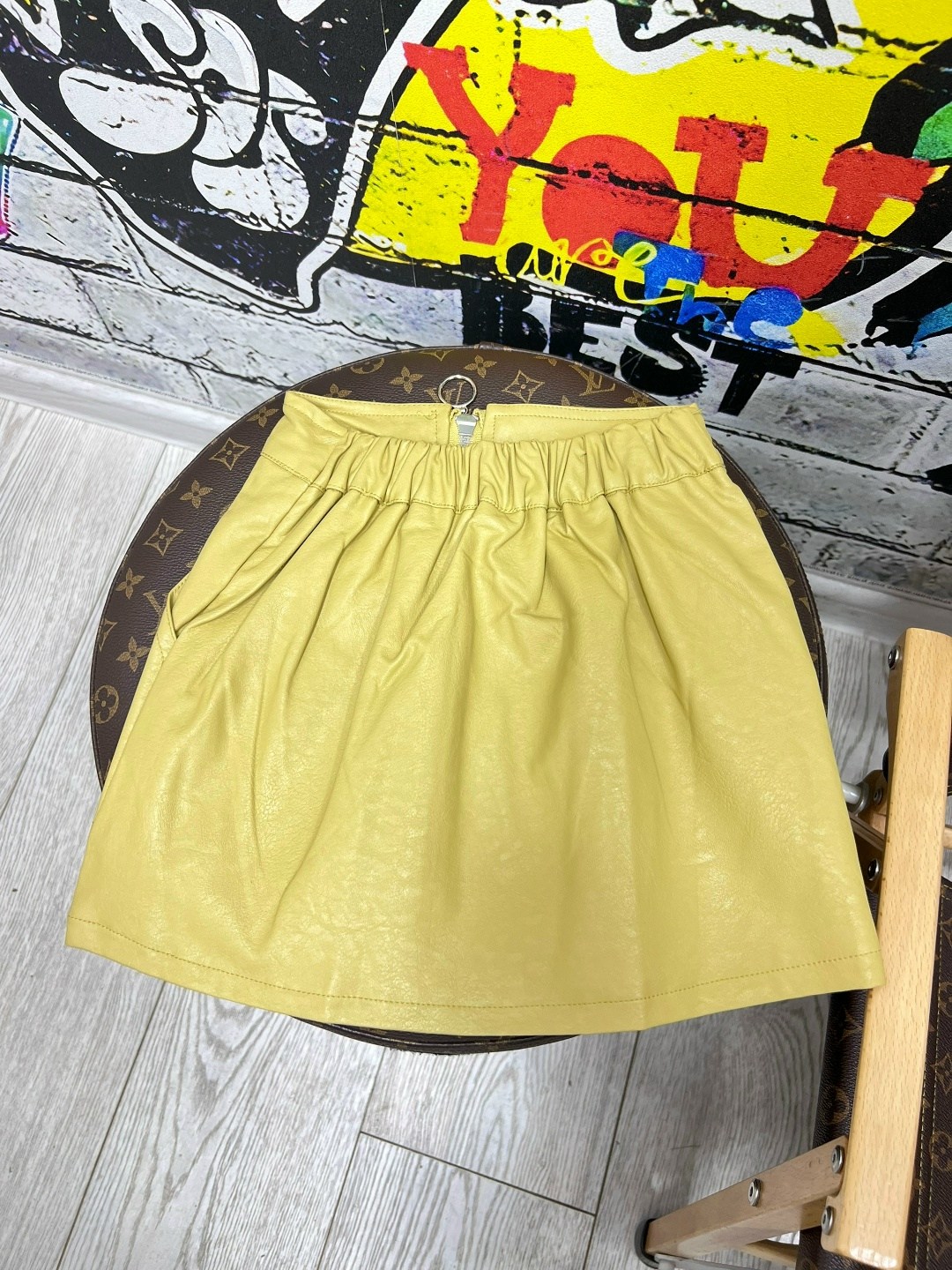 желтая юбка,юбка женская,кожаная юбка горчичного цвета,юбка,юбка кожаная
