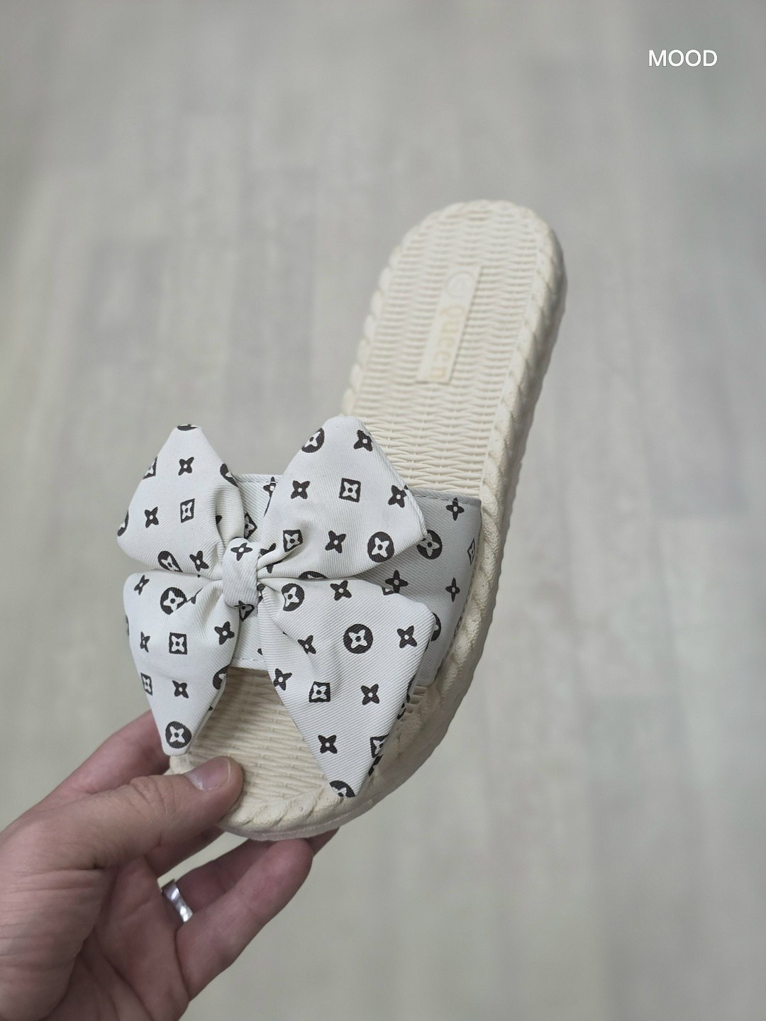 женские шлепанцы,женские шлепки,,женские тапки,шлёпанцы женские летние