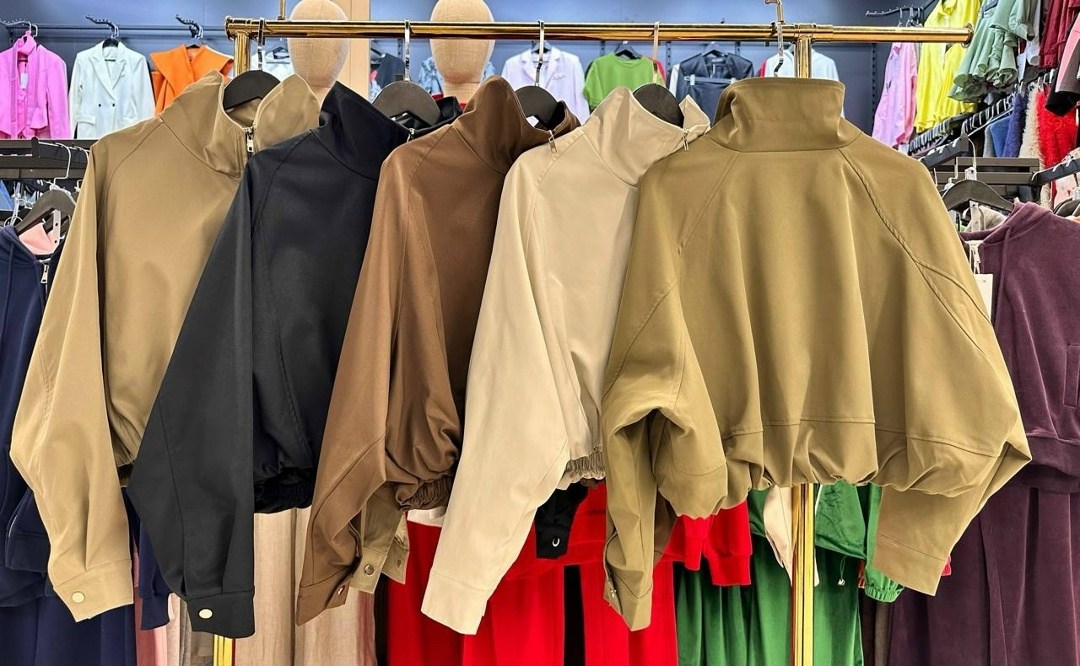 повседневная куртка,брюки стиль,модные брюки,куртка с карманом