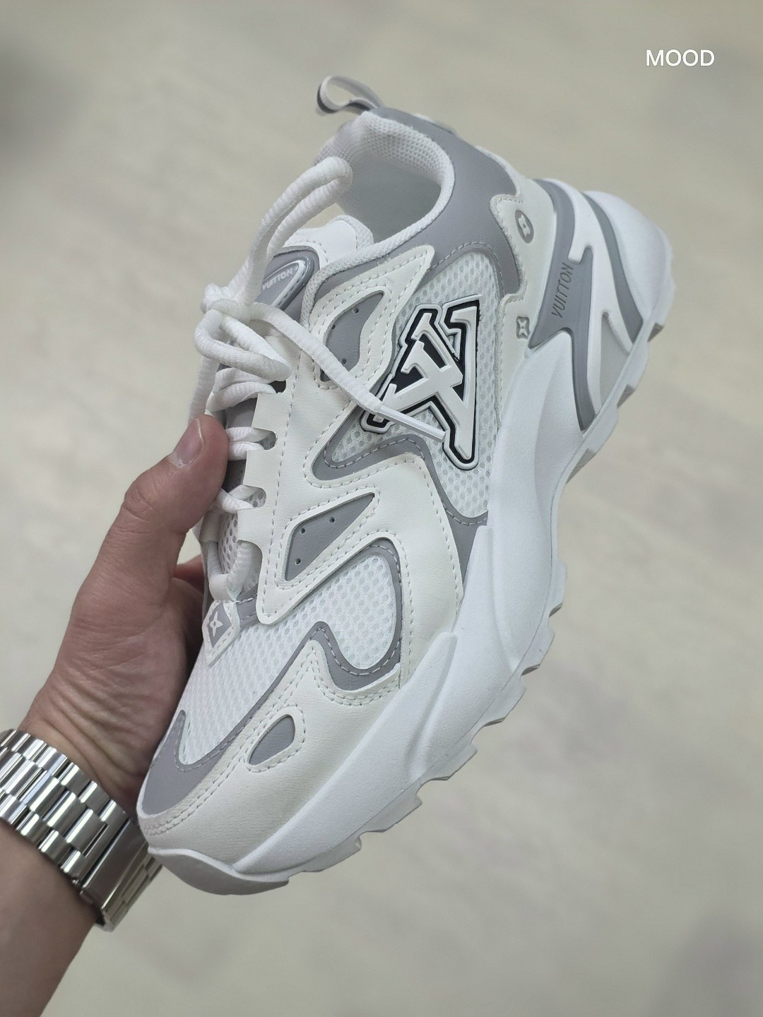 кроссовки louis vuitton runner,кроссовки модные,кроссовки удобные,повседневные кроссовки,мужские кроссовки