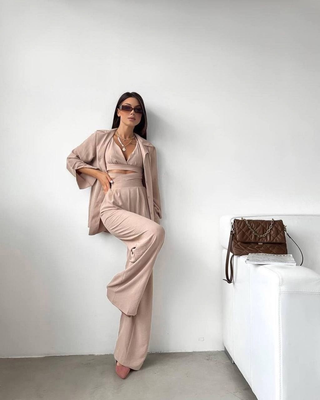стильный летний костюм,костюм с брюками,костюм с широкими брюками,женский костюм с брюками,брючный костюм