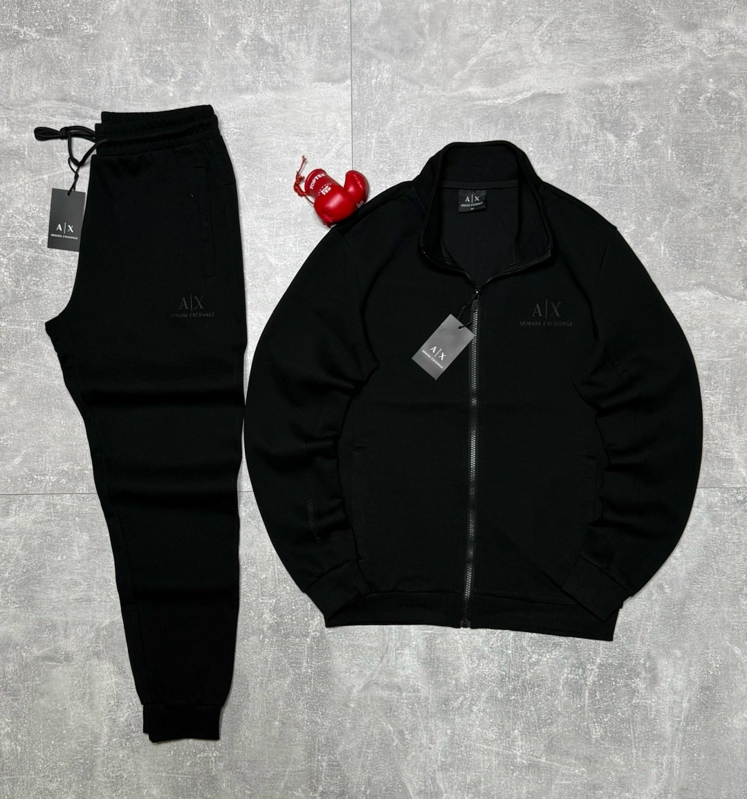 спортивный костюм armani,спортивный костюм armani exchange,мужской спортивный костюм armani exchange,спортивный костюм calvin klein,спортивный костюм armani мужской