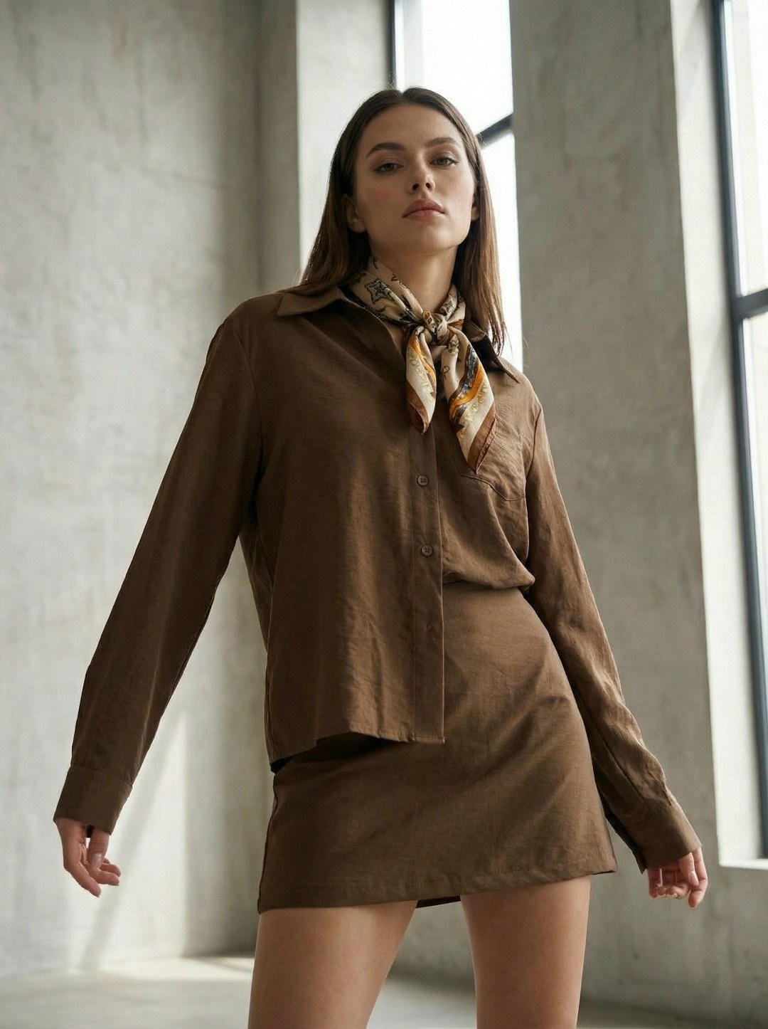 мода стиль,,женское платье с запахом,коричневое платье