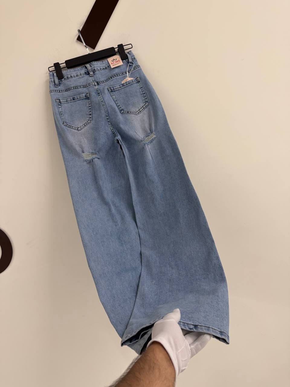 джинсы широкие,женские джинсы,женские широкие джинсы,модные джинсы,джинсы повседневные