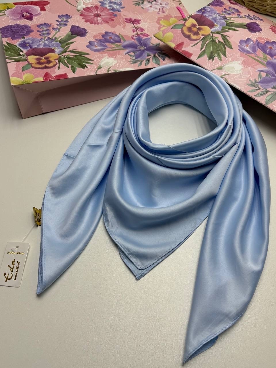 платок женский однотонный 100*100 см арт. 1171364,платок женский однотонный (100*100 см.) арт. 1171370,платок женский однотонный (100*100 см.) арт. 256233,платок женский однотонный (100*100 см.) арт.