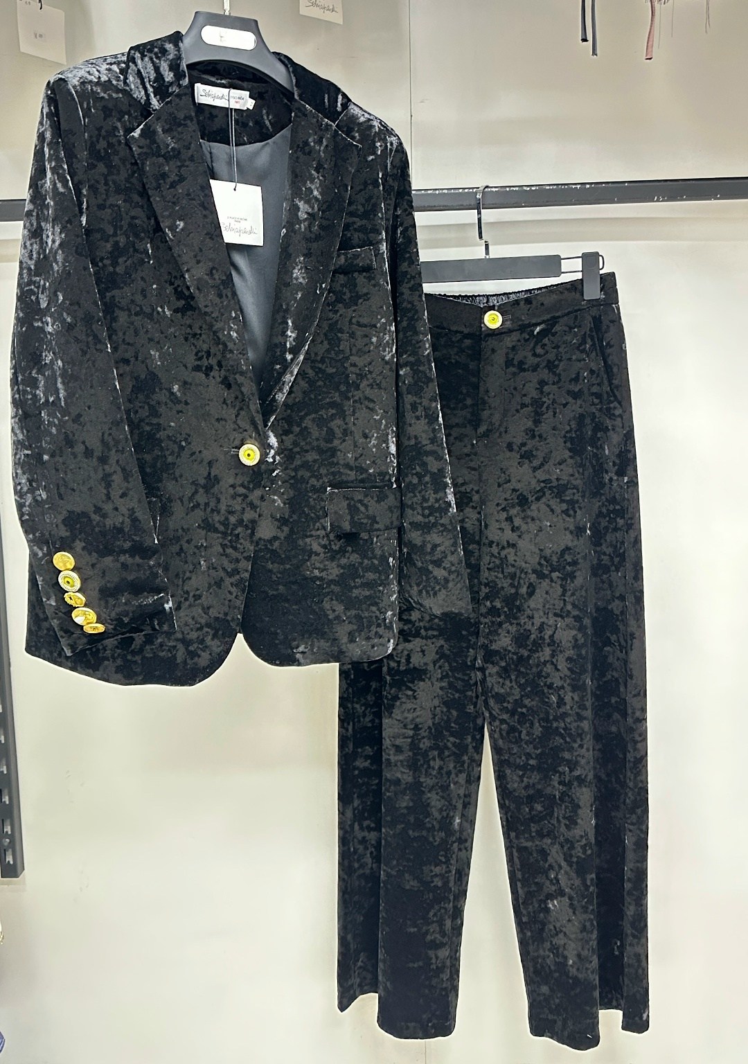 велюровый костюм,брючный костюм,костюм бархатный,костюм брючный бархатный классический,костюм женский