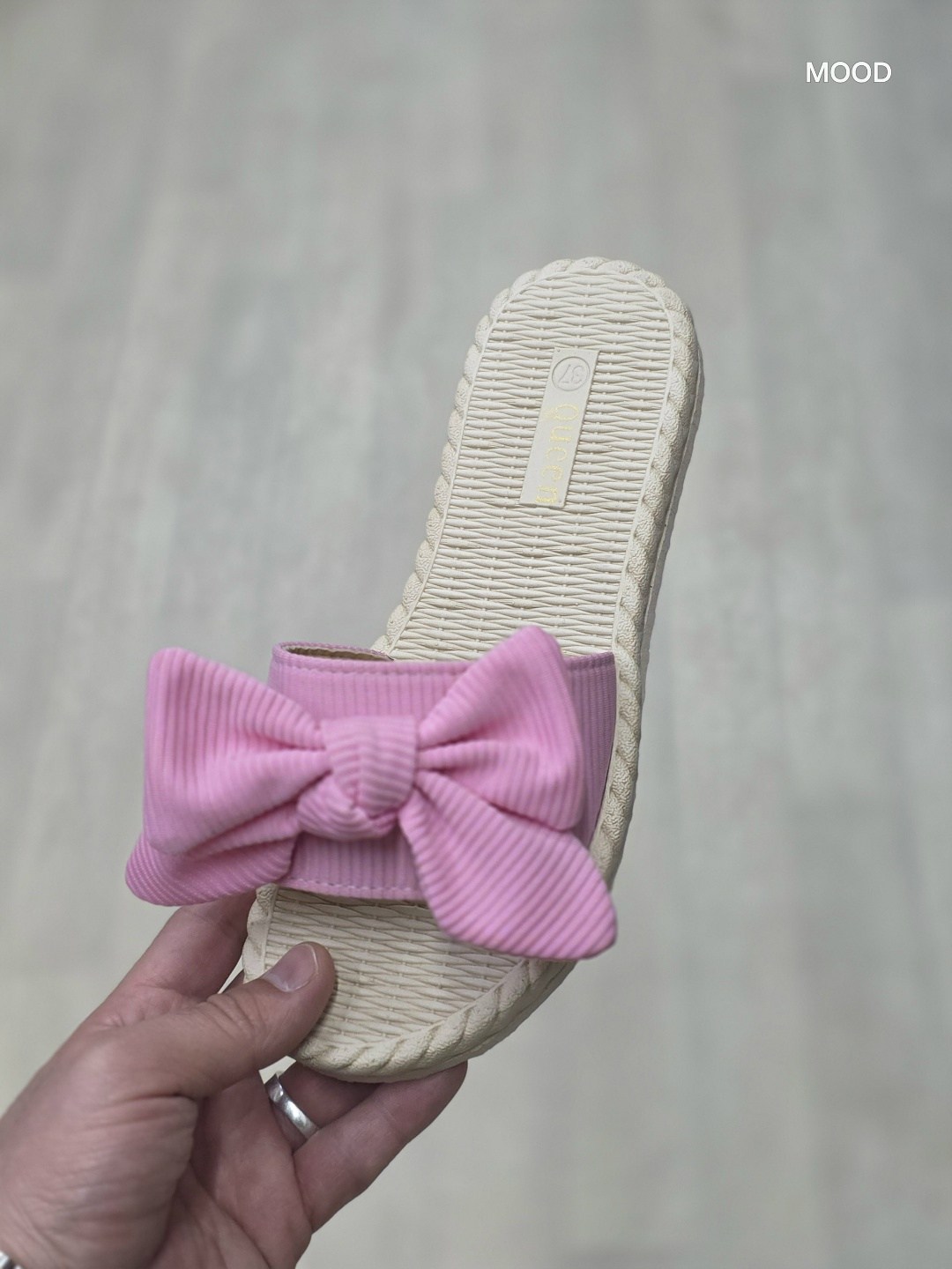 ,женские тапочки,женские тапки,шлепанцы женские,домашние тапочки