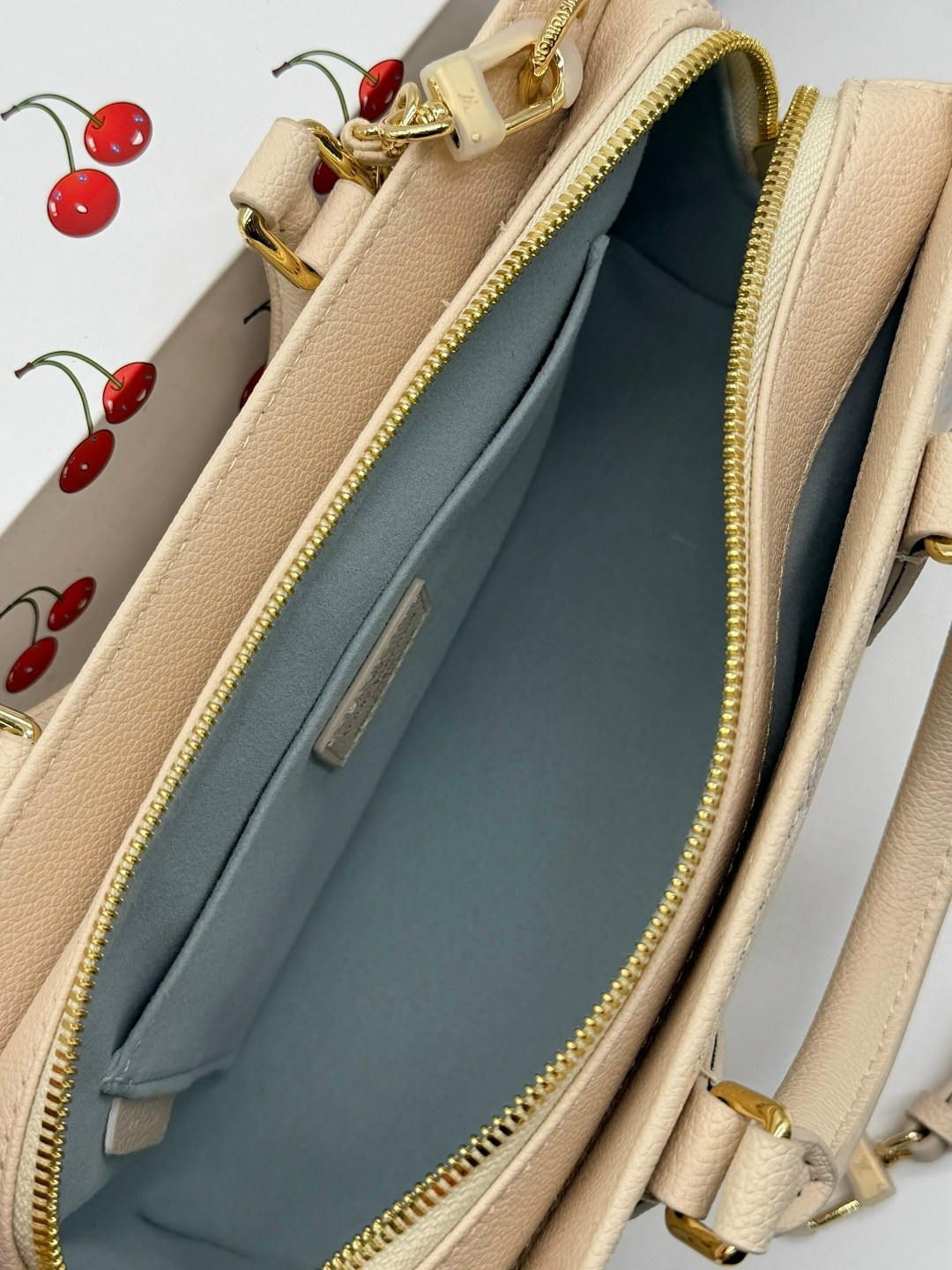 сумка женская louis vuitton,сумка на плечо louis vuitton,сумки луи виттон,сумка louis vuitton,модные сумки луи витон прада диор