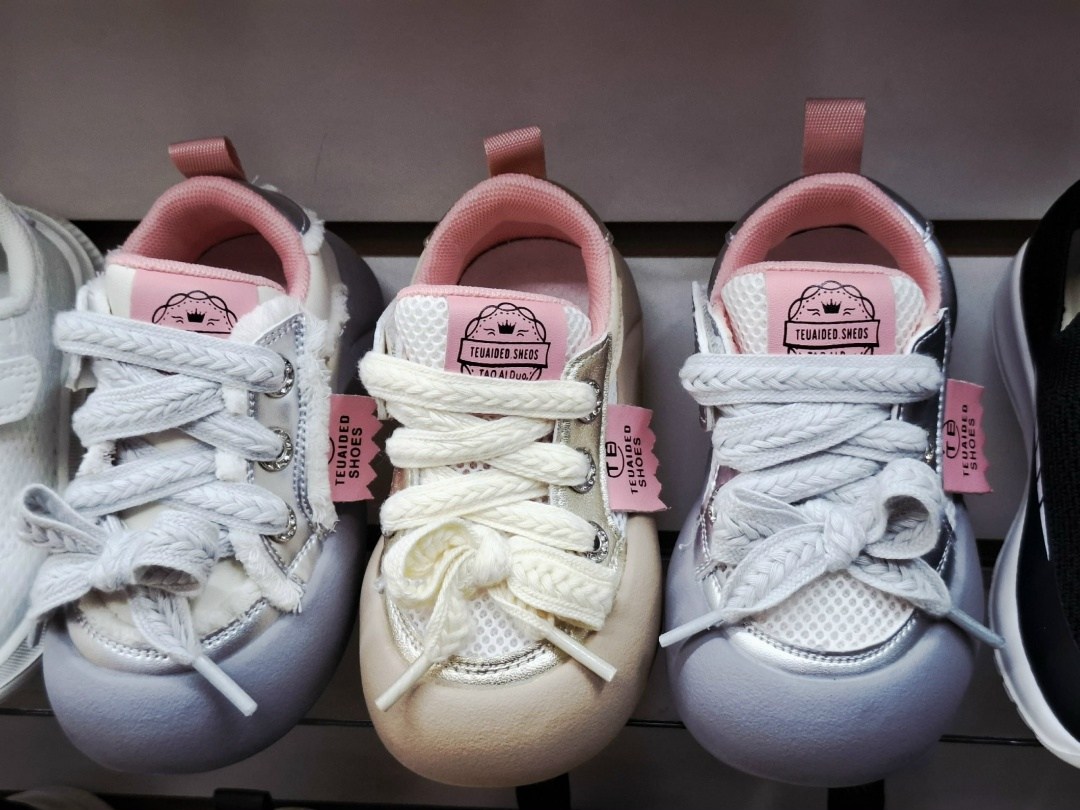 детские кроссовки,,детская ,детские кроссовки для девочек,кроссовки для девочек