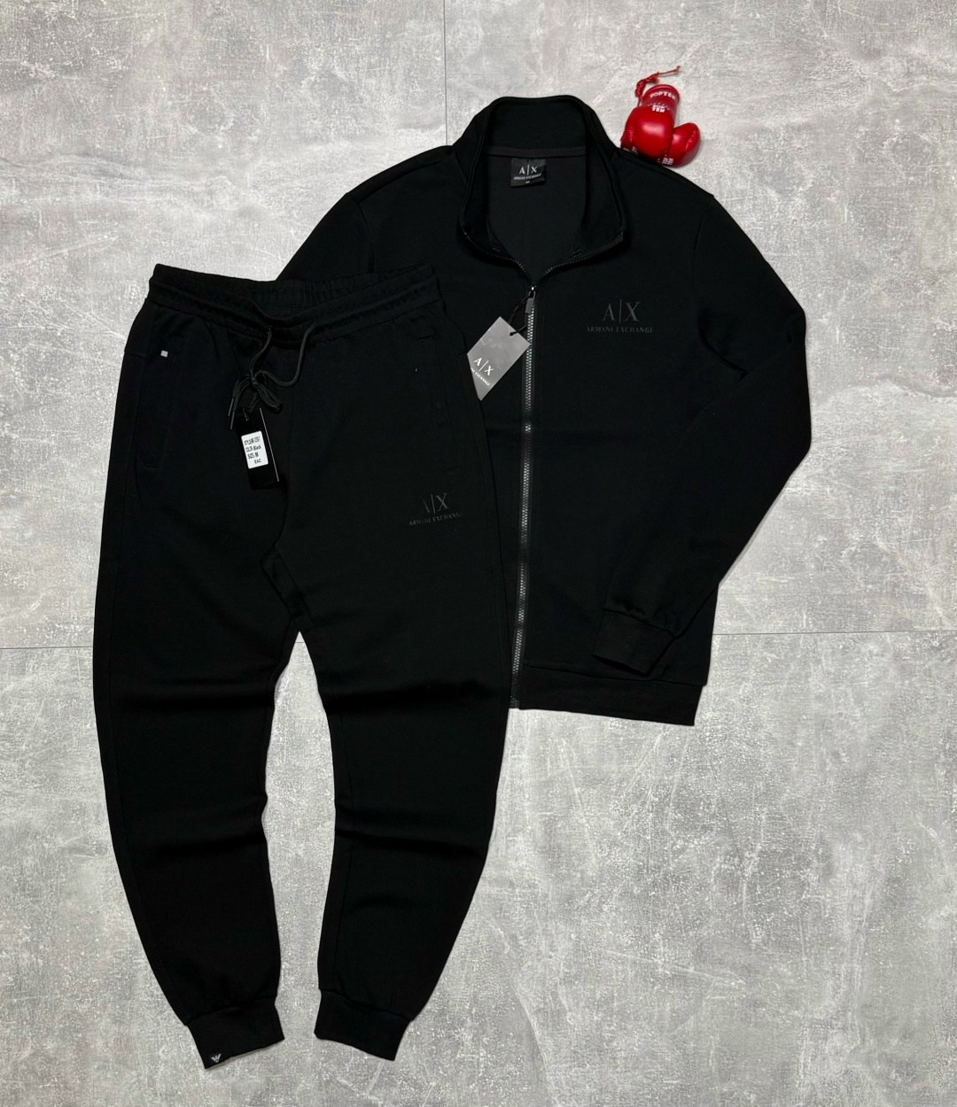 спортивный костюм armani,спортивный костюм armani exchange,мужской спортивный костюм armani exchange,спортивный костюм calvin klein,спортивный костюм armani мужской