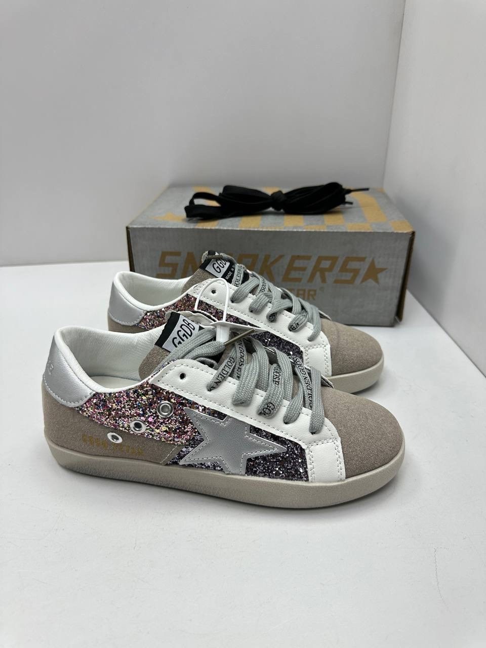 женские кожаные кроссовки golden goose super-star premium - white / silver,кеды женские golden goose,,кожаные кеды golden goose superstar premium,кеды golden goose