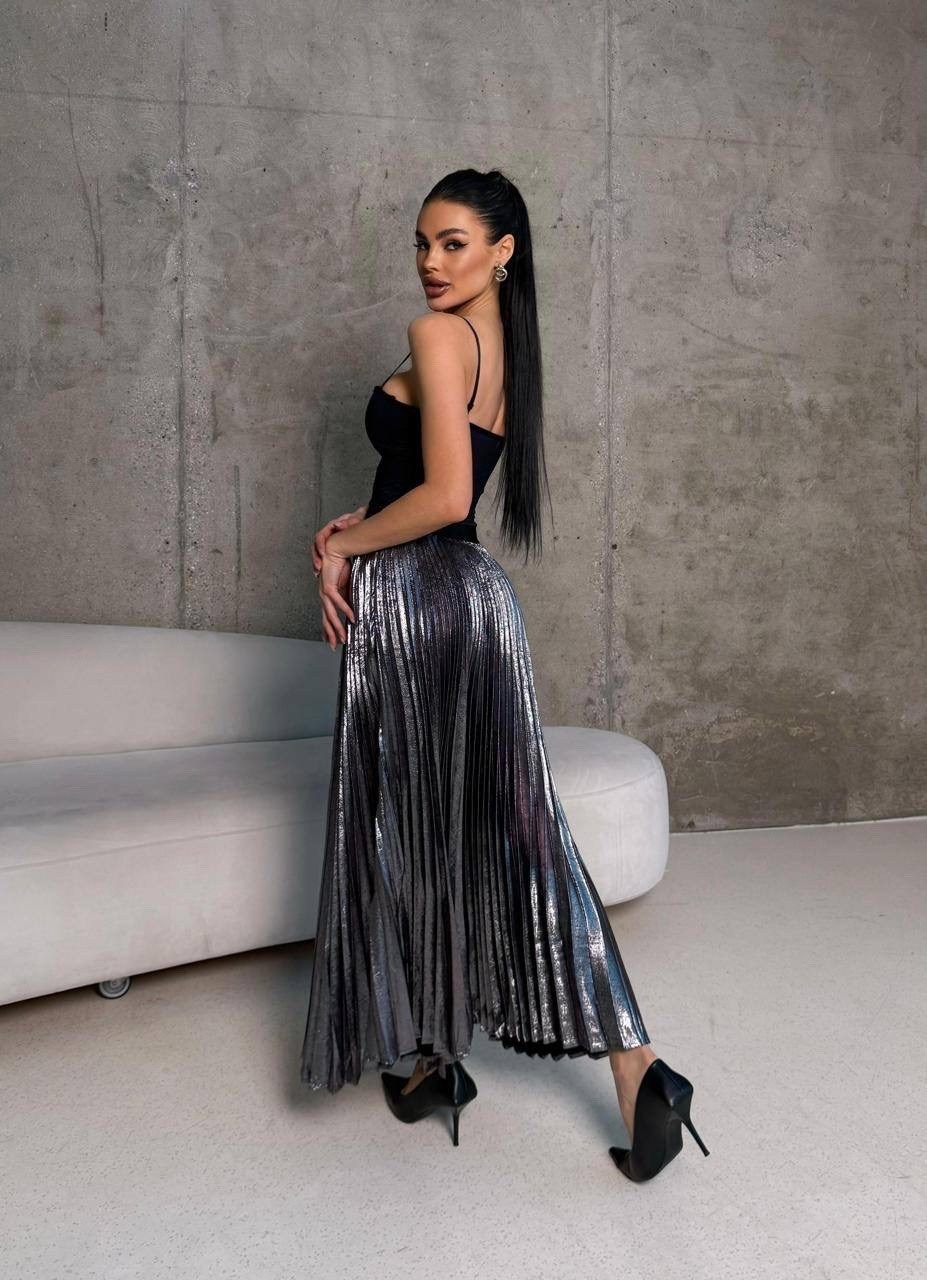 металлизированная юбка плиссе,юбка плиссе,плиссированная юбка,образы с плиссированной юбкой,юбка плиссе образы