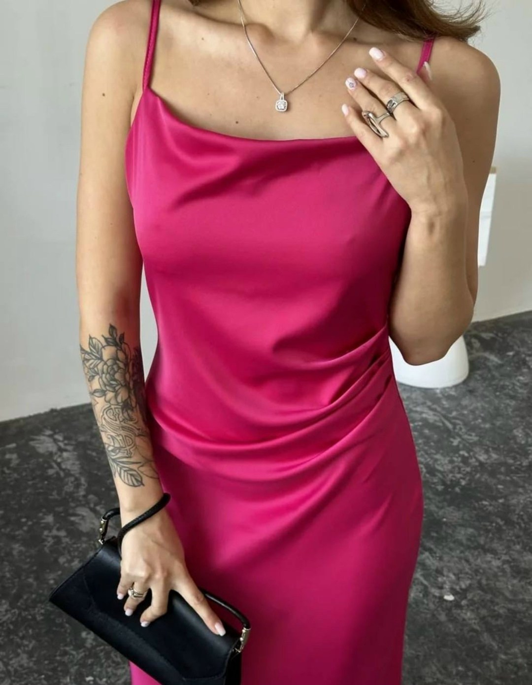 шелковое платье комбинация,платье комбинация фуксия,атласное платье,платье комбинация атласное миди,платье-комбинация