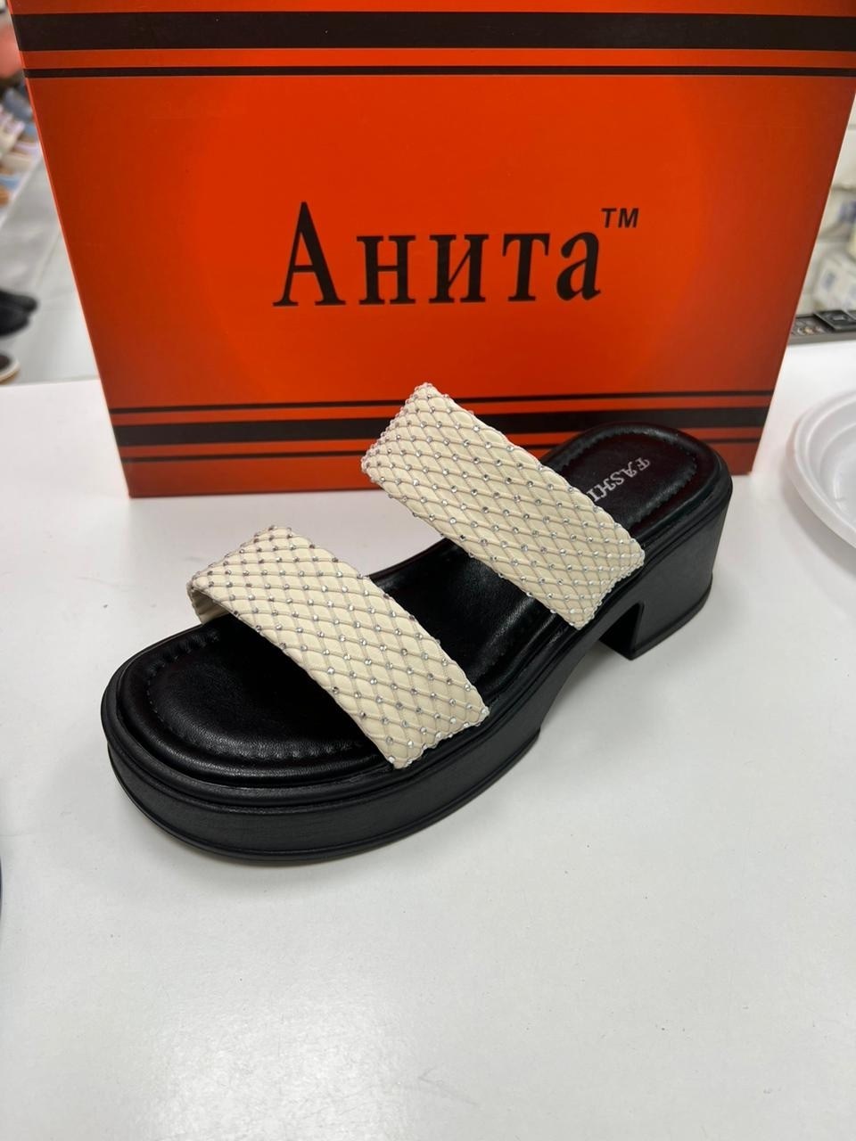 женские шлепанцы,,модные шлепанцы,женские босоножки,босоножки платформа