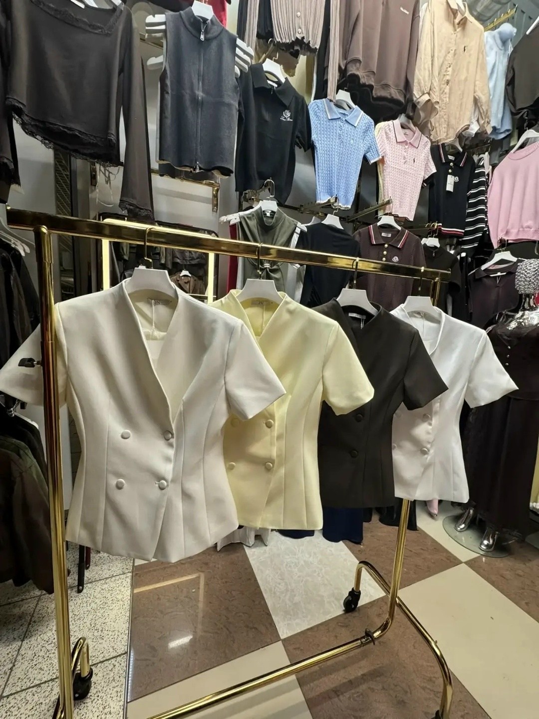 женский пиджак,жакет с коротким рукавом,жакет двубортный,жакет,женский жакет