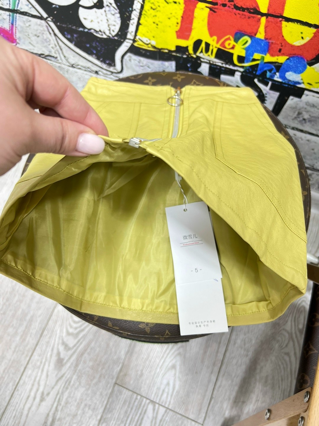 желтая юбка,юбка женская,кожаная юбка горчичного цвета,юбка,юбка кожаная