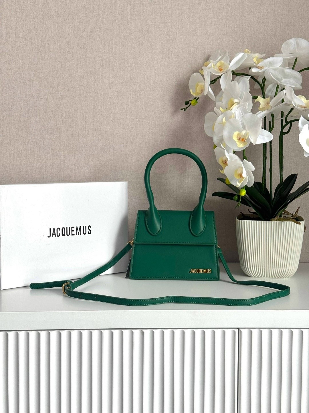 jacquemus сумка,женская сумка jacquemus,сумка jacquemus le chiquito,сумка,jacquemus сумка на плечо