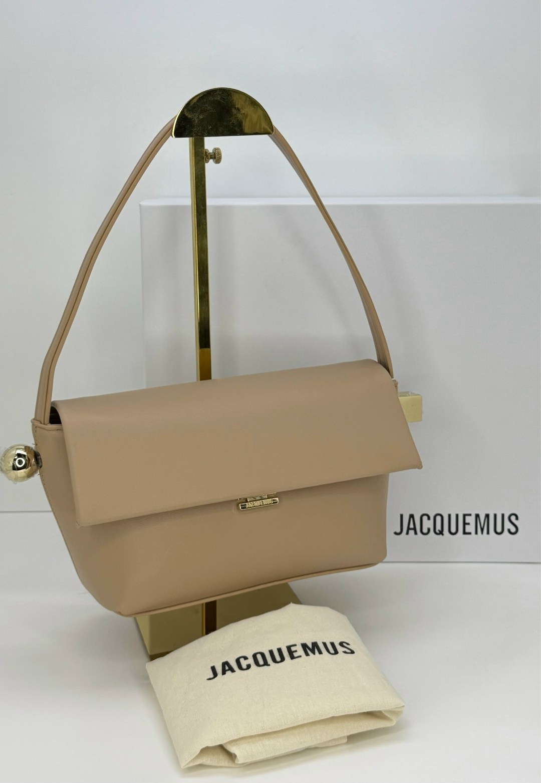 сумка jacquemus,jacquemus сумка на плечо хобо,jacquemus сумка на плечо,сумка женская jacquemus,сумка jacquemus черная