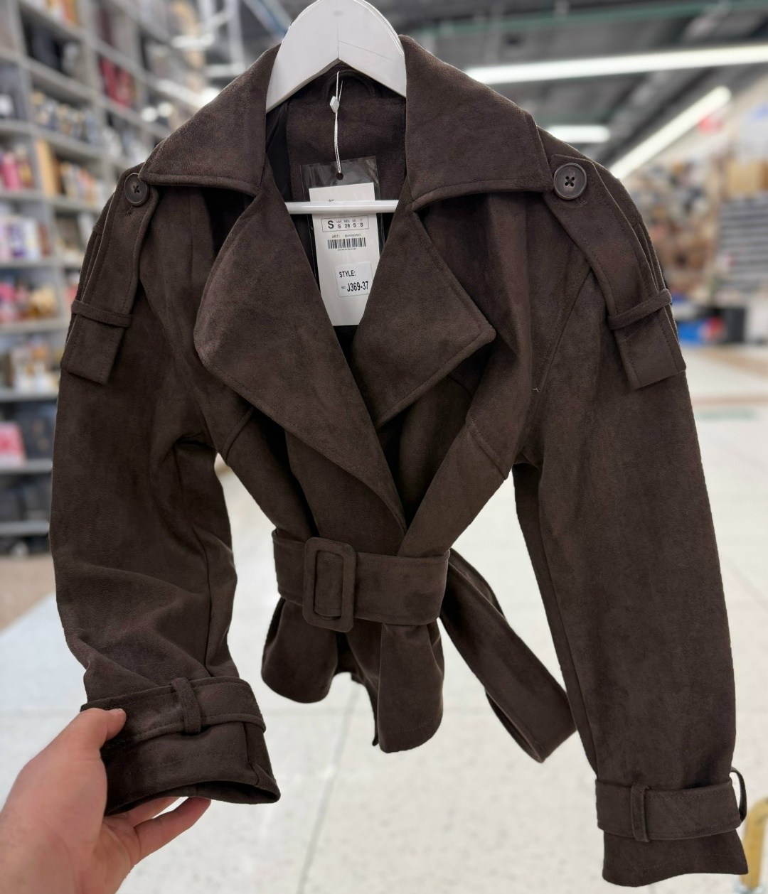 классическая коричневая замшевая женская куртка с поясом,куртка косуха замшевая коричневая с поясом tadari,замшевая куртка,куртка замшевая женская,замшевый тренч