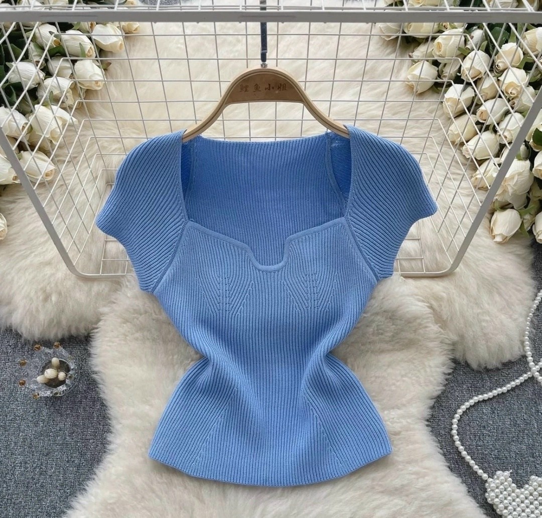 кофточка,вязаная футболка,кофта с квадратным вырезом,кофта из вискозы,женская кофта