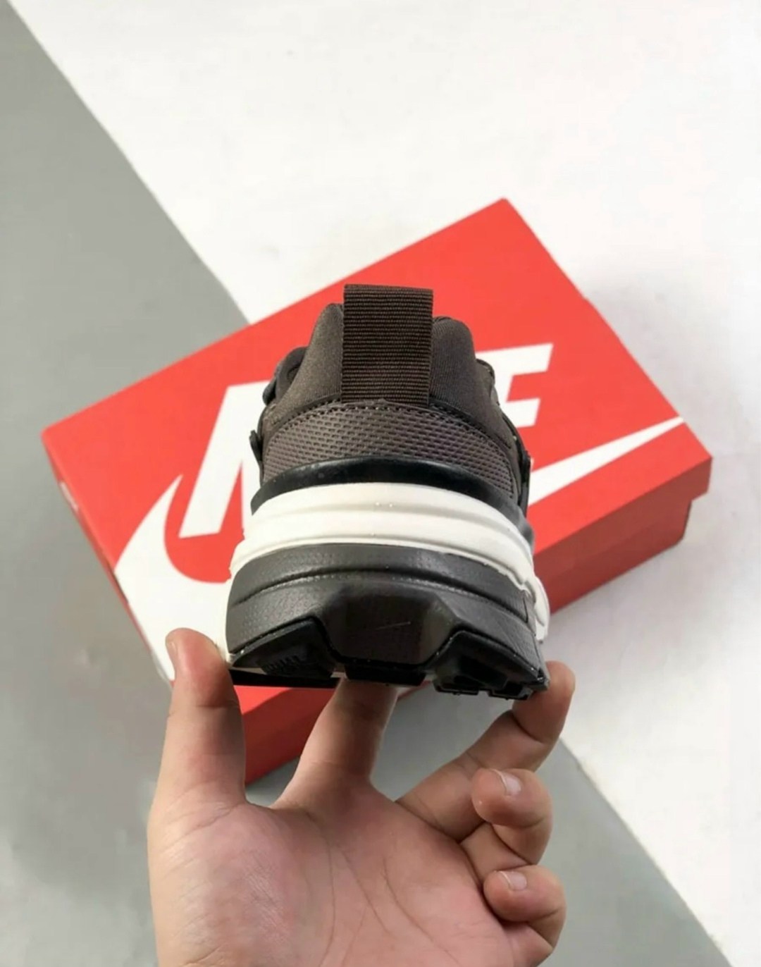 кроссовки nike v 2 k run,кроссовки nike,женские повседневные кроссовки nike v2k run коричневый,кроссовки,женские кроссовки nike