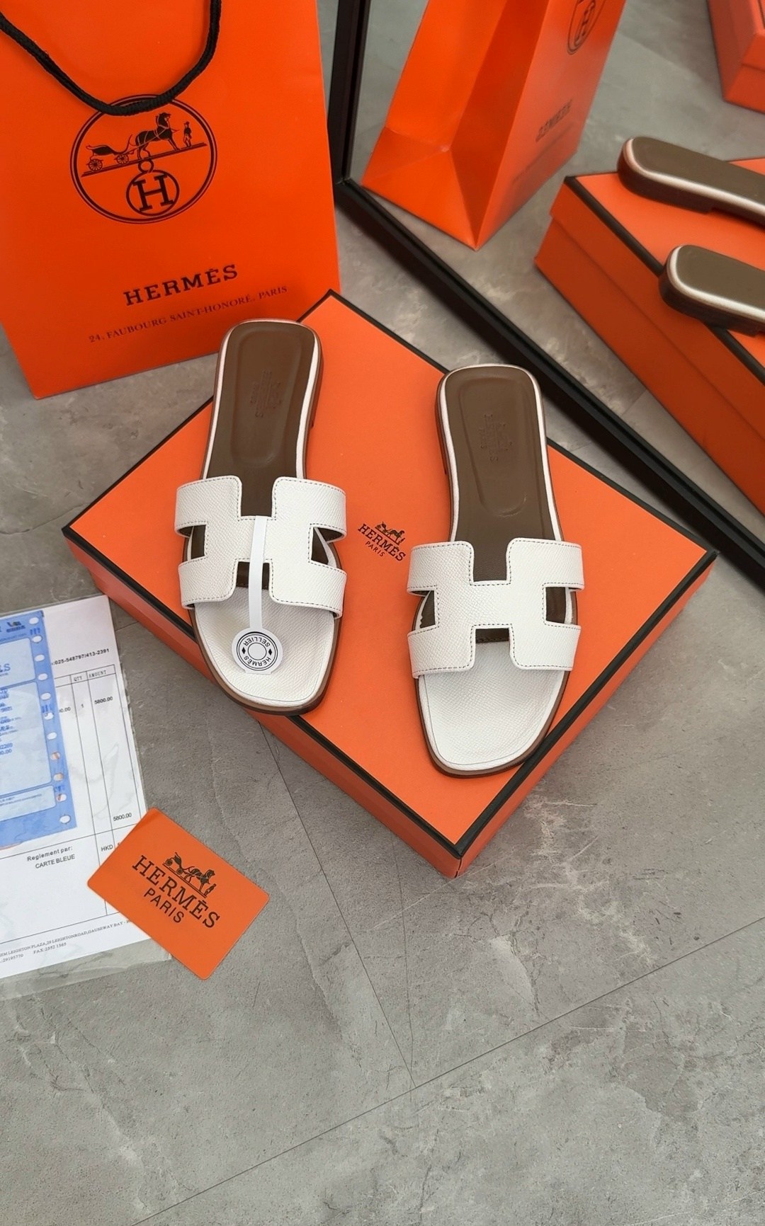 шлёпанцы hermes,шлепки эрмес оран,шлепки hermes oran,женские кожаные шлепки hermes oran коричневые,шлепанцы гермес коричневые