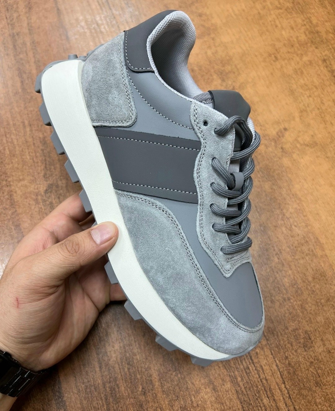 ,женские кроссовки,бежевые кроссовки,кроссовки замш,кроссовки